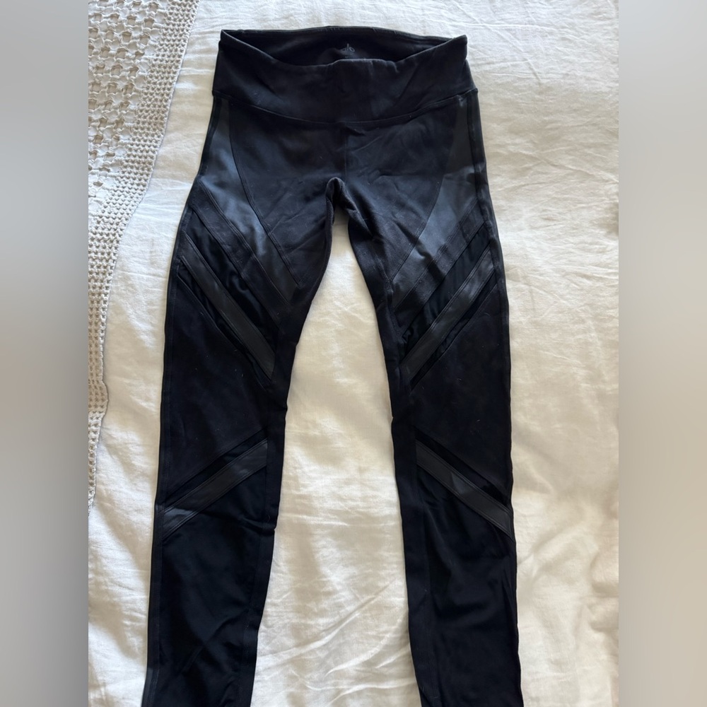 ALO Yoga Black “Epic” Leggings